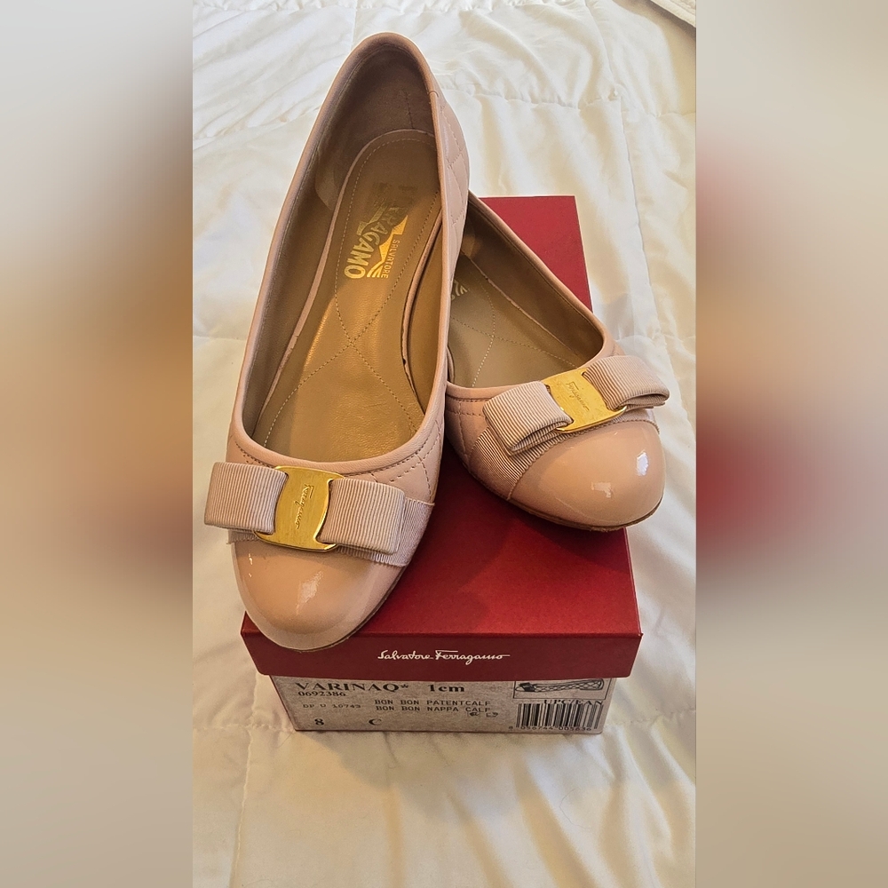 8C Salvatore Ferragamo VARINA Q 1cm Quilted Calf/Patent Ballet Flat  Shoes